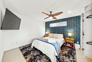1 bedroom, iron/ironing board, internet, bed sheets