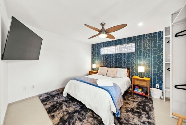 1 bedroom, iron/ironing board, internet, bed sheets