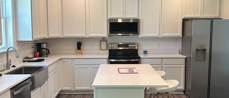 Microwave, oven, stovetop, dishwasher
