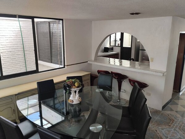 Dining - Lodging 7 min from CAPU (Heroica Puebla de Zaragoza)