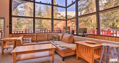 Fabulous Girdwood Chalet Walk to Slopes with Hot Tub, Sauna, Wifi
