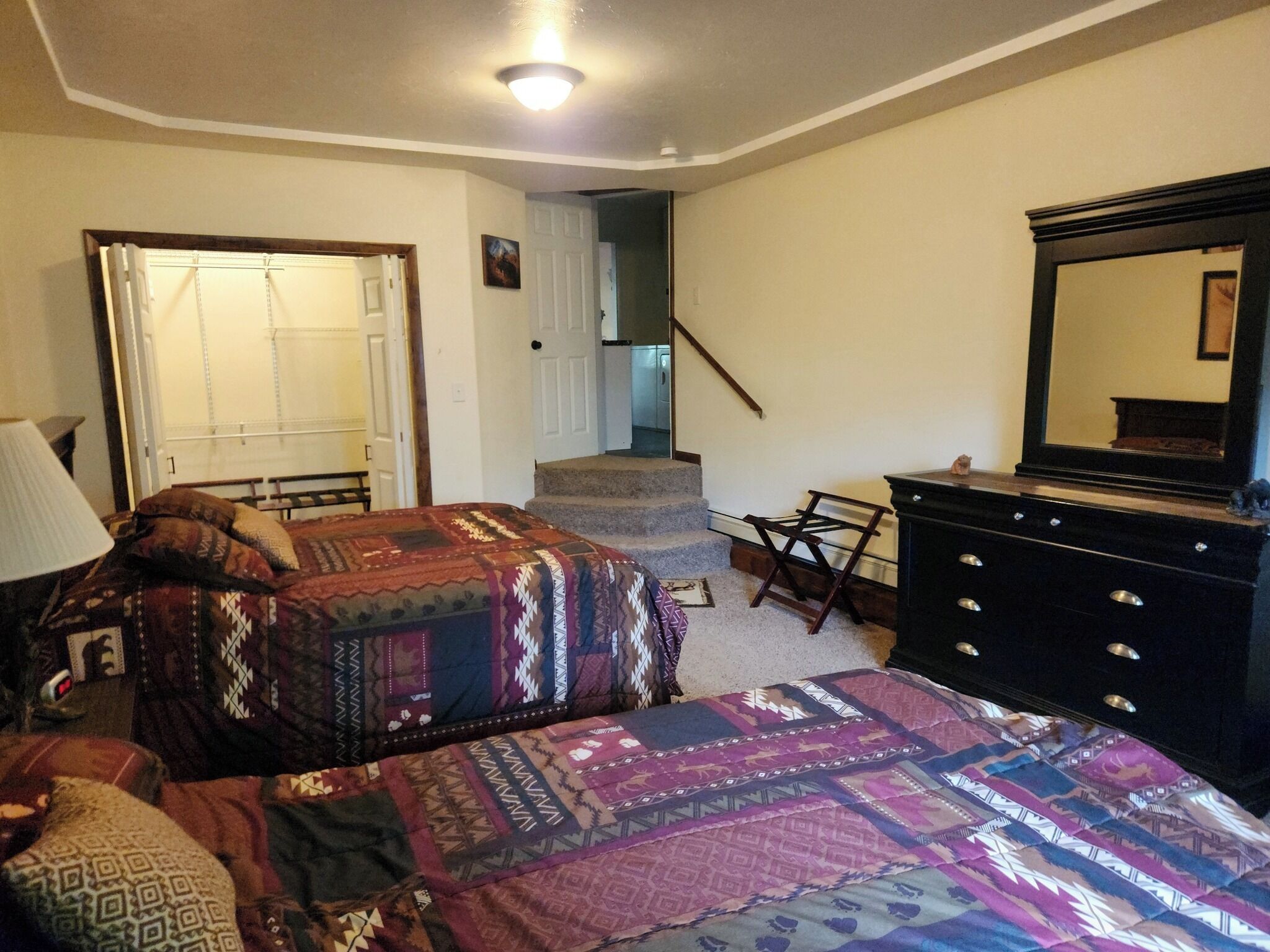5 chambres, fer et planche à repasser, Wi-Fi gratuit, draps fournis