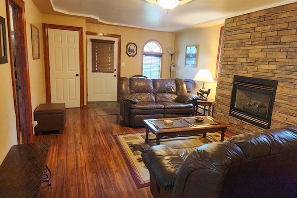 TV, fireplace, DVD player