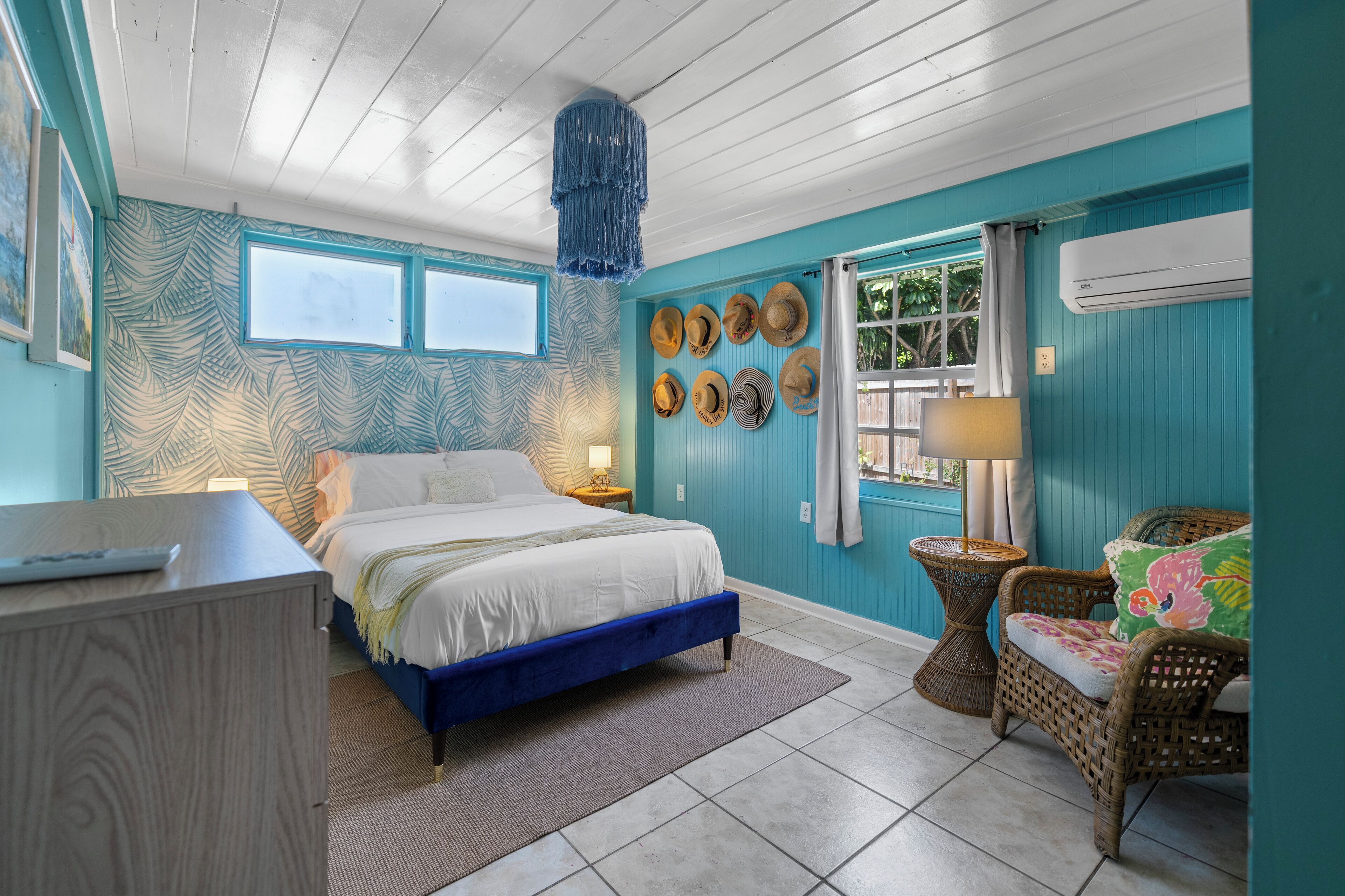 4 habitaciones, escritorio, tabla de planchar con plancha y wifi gratis 