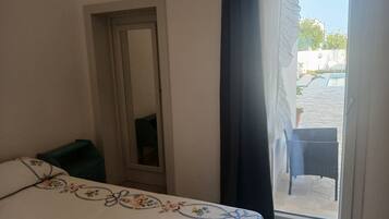 2 chambres, fer et planche Ă repasser, Wi-Fi gratuit, draps fournis