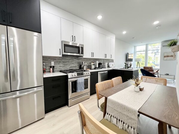 Microwave, oven, stovetop, dishwasher