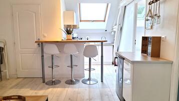 Microwave, oven, stovetop