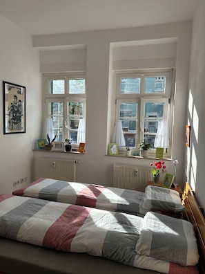1 bedroom, WiFi, bed sheets
