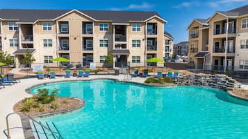 Seasonal outdoor pool