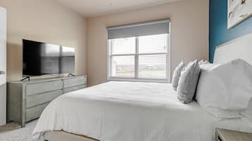 Apartment, 1 Bedroom | Individually decorated, individually furnished, bed sheets