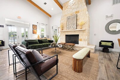 Landing Furnished Apartments Westover Hills