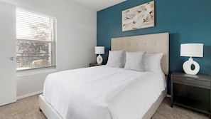 Apartment | Individually decorated, individually furnished, bed sheets - Landing Furnished Apartments Westover Hills (San Antonio)