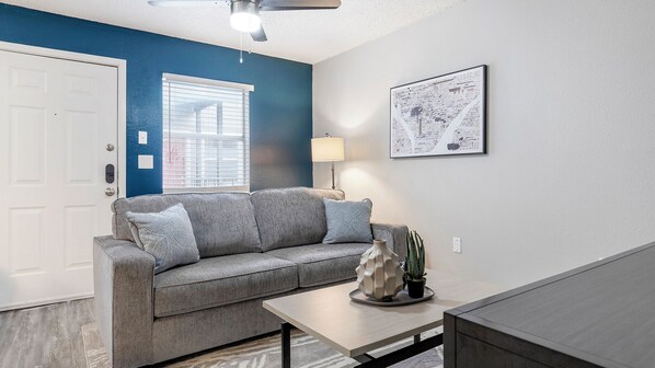 Apartment, 1 Bedroom | Living area | 50-inch Smart TV with digital channels - Landing South San Antonio (San Antonio)