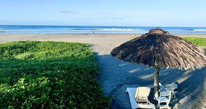 Beautiful Costa del Sol Beach Front Apartment