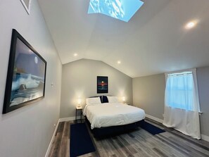 5 chambres, fer et planche à repasser, Wi-Fi, draps fournis