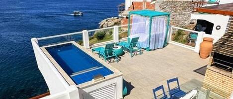 Luxury Quadruple Room