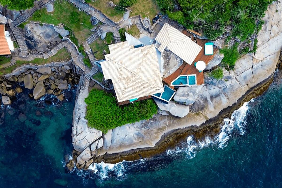 Suite, Balcony, Sea View | Living area
