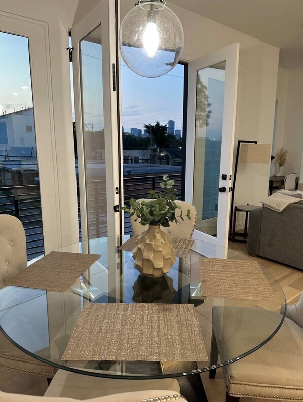 تناول الطعام