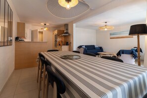 Dining - Proche mer très agréable appt de 2 ch pour 5 pers,  garage en ss (Le Touquet-Paris-Plage)