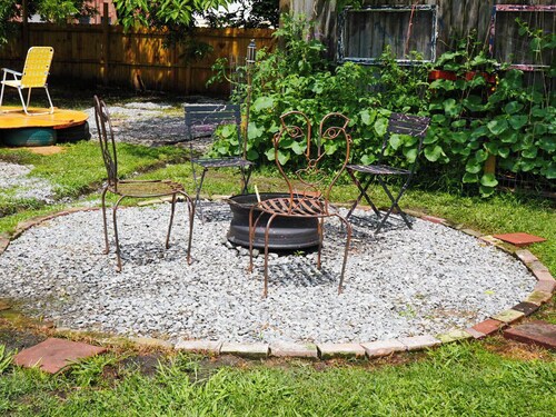 Downtown -All Shook Up Bungalow -Heart Break Hotel 2br/1b