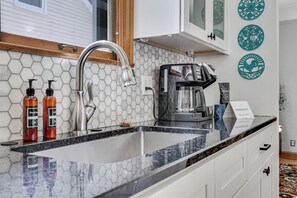 House (3 Bedrooms) | Property amenity
