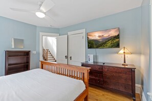 Villa (4 Bedrooms) | Property amenity - Harriet House (Minneapolis)