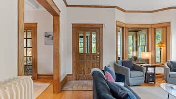 Villa (4 Bedrooms) | Interior