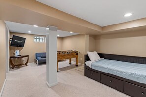 Villa (4 Bedrooms) | Property amenity - Harriet House (Minneapolis)