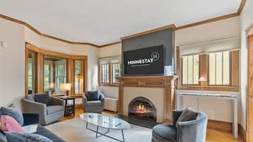 Mặt tiền nơi lưu trú