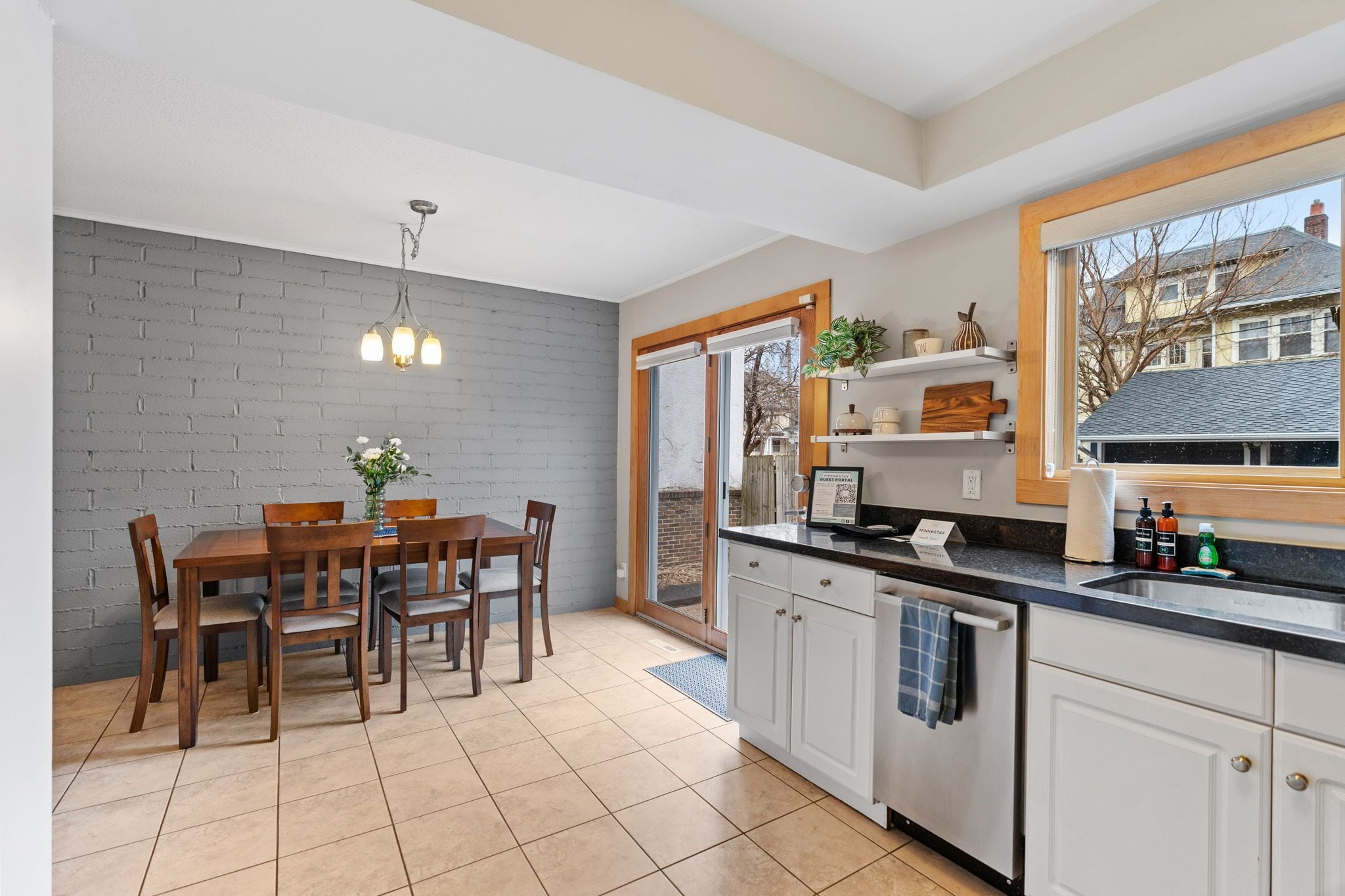 House (3 Bedrooms) | Property amenity
