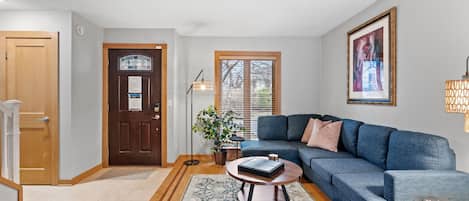 Casa (3 Bedrooms) | Servicio de la propiedad