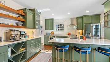 House (4 Bedrooms) | Property amenity