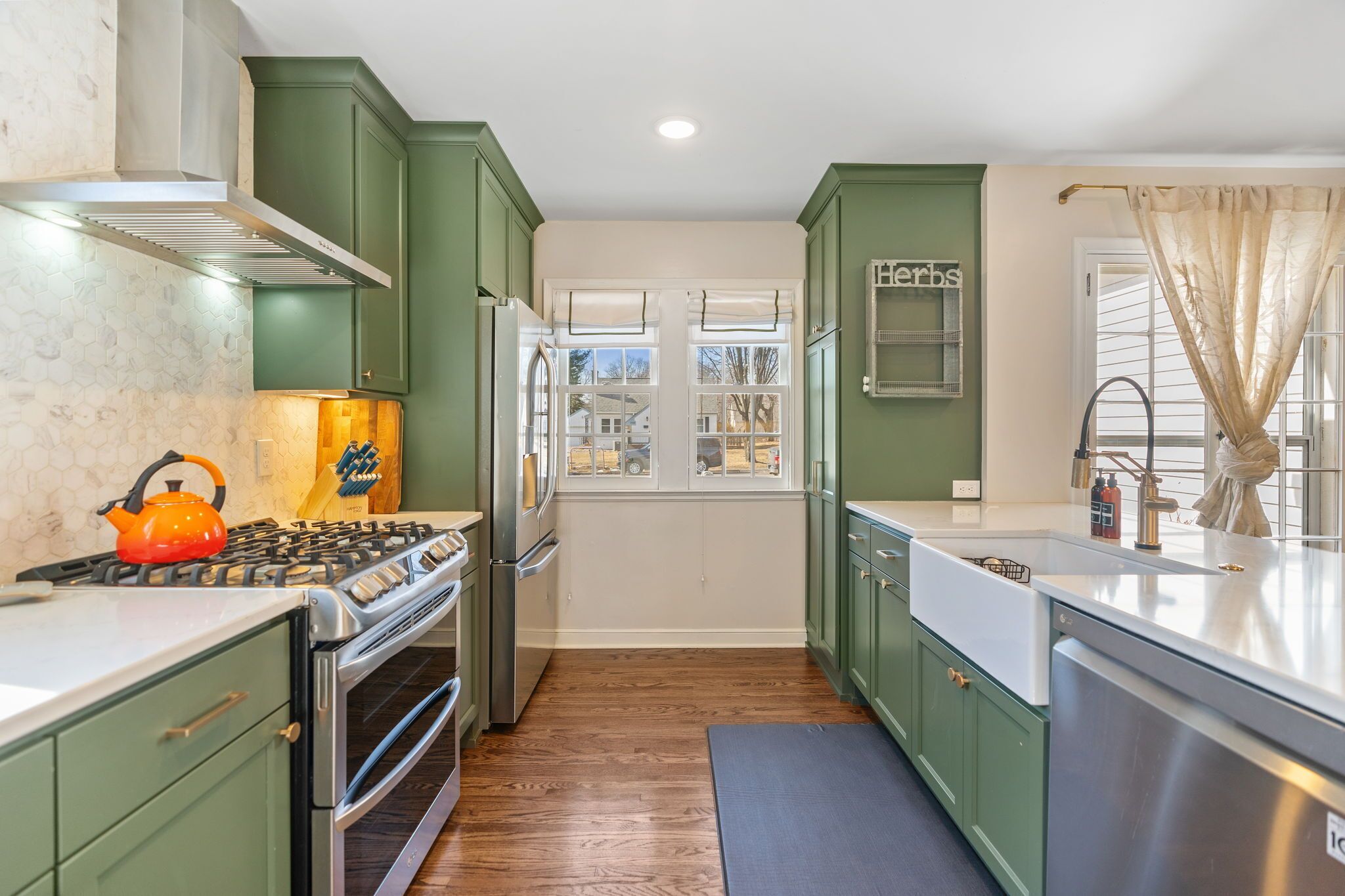 House (4 Bedrooms) | Property amenity