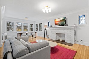House (4 Bedrooms) | Property amenity - Colfax Commons (Minneapolis)