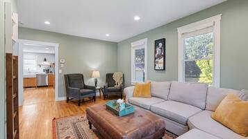 House (3 Bedrooms) | Property amenity