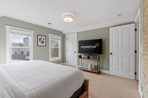 House (3 Bedrooms) | 3 bedrooms, desk, laptop workspace, iron/ironing board