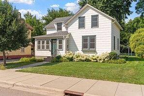 House (3 Bedrooms) | Property amenity - Chaska Charmer (Chaska)
