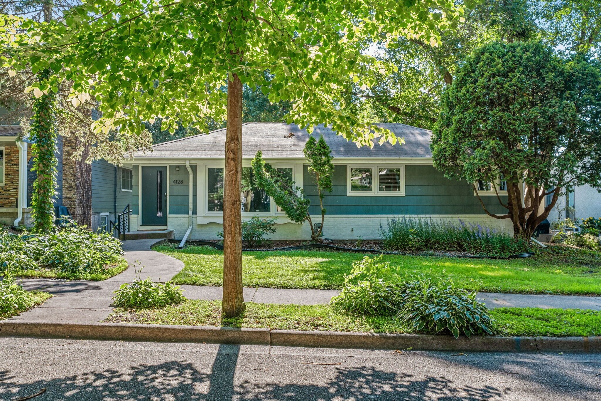 House (3 Bedrooms) | Property amenity