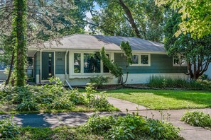 House (3 Bedrooms) | Property amenity - Minikahda Vista (Minneapolis)