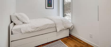 House (3 Bedrooms) | Property amenity