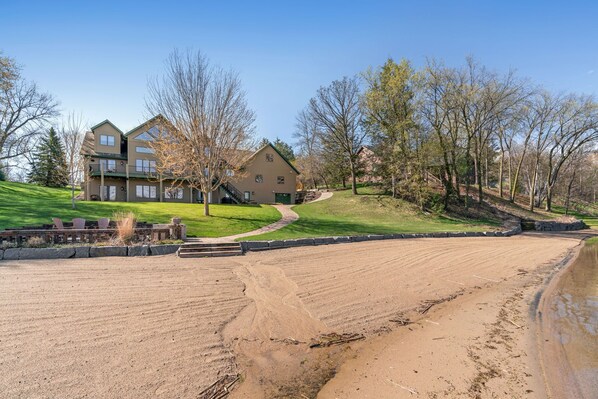 Villa (4 Bedrooms) | Property amenity - Maple Lake Chalet (Buffalo)