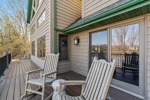 Villa (4 Bedrooms) | Property amenity - Maple Lake Chalet (Buffalo)