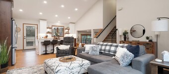 Creekside Lodge