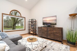 Nhà (4 Bedrooms) | Tiện nghi, dịch vụ nơi lưu trú