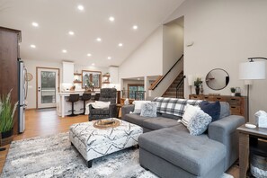 House (4 Bedrooms) | Property amenity - Creekside Lodge (Minnetonka)