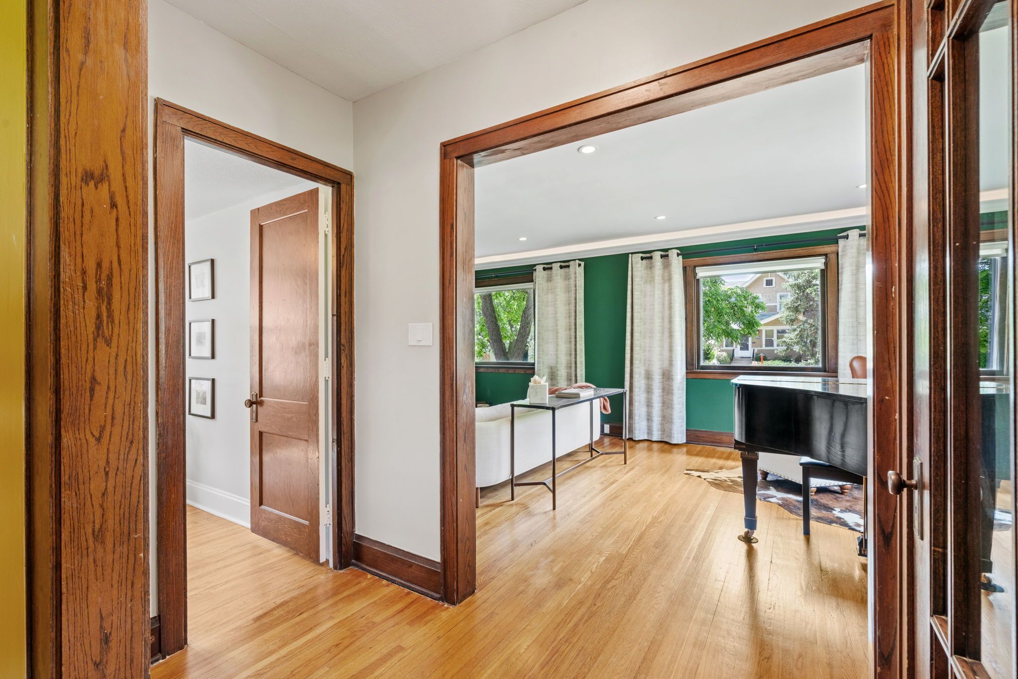 Nhà (2 Bedrooms) | Tiện nghi, dịch vụ nơi lưu trú