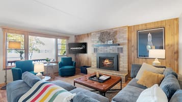 House (3 Bedrooms) | Front of property