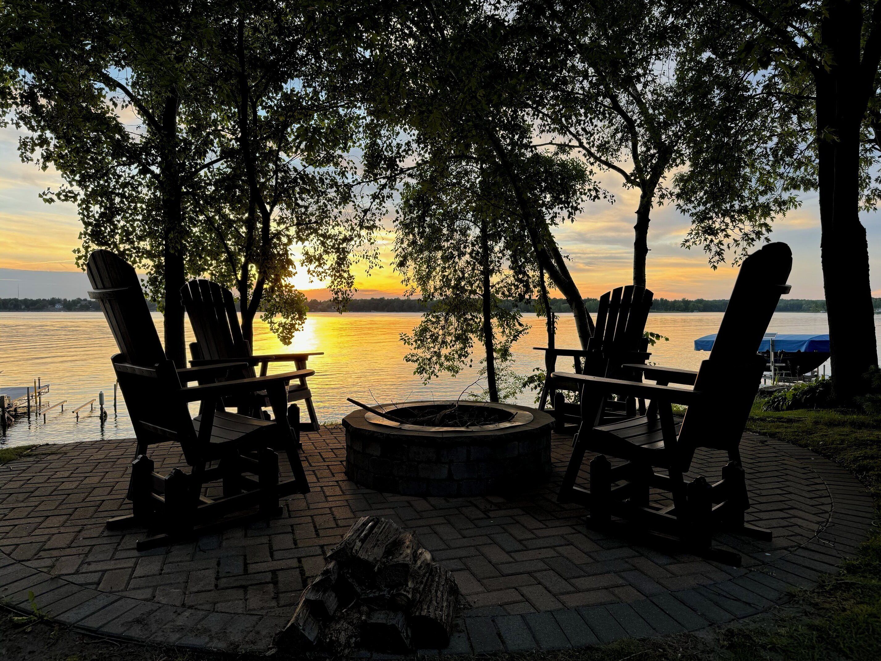 House (3 Bedrooms) | Lake view