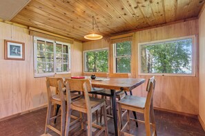 House (3 Bedrooms) | Property amenity
