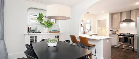 Hus (3 Bedrooms) | Matservice på rummet